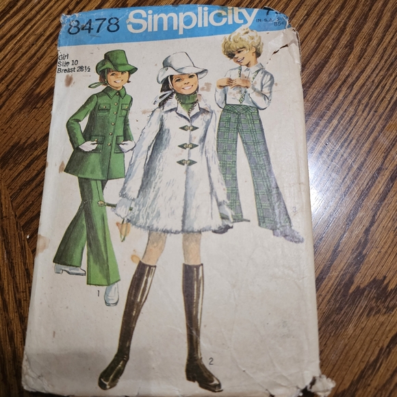 Simplicity Vintage Sewing Pattern Lot - Picture 8 of 10